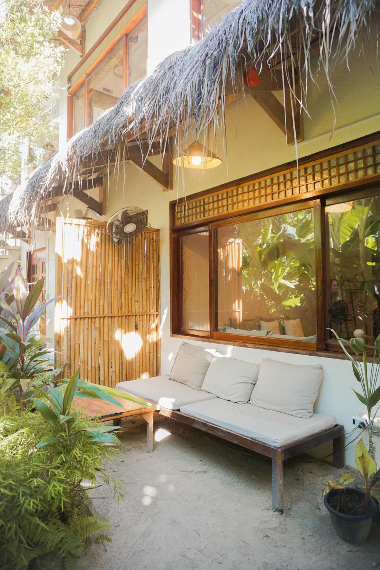 Greenhouse Siargao Roadside Boutique Apartments General Luna  Zewnętrze zdjęcie